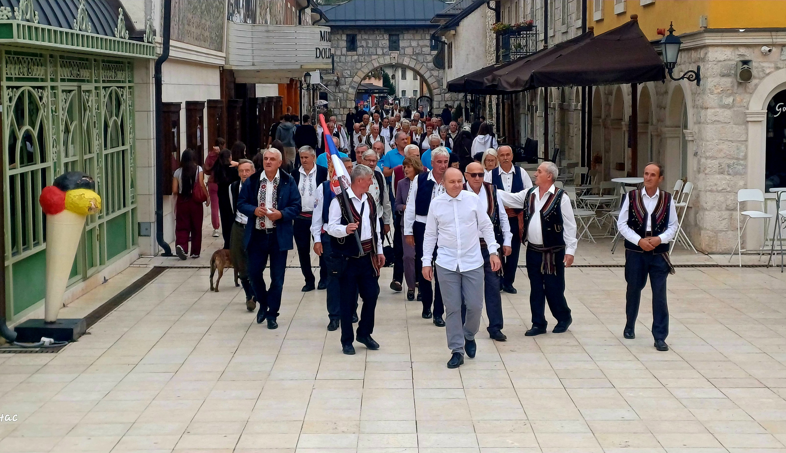 У КОМПЛЕКСУ АНДРИЋГРАДА У ВИШЕГРАДУ ПОЧЕО 12. САБОР ИЗВОРНОГ СРПСКОГ ПЈЕВАЊА