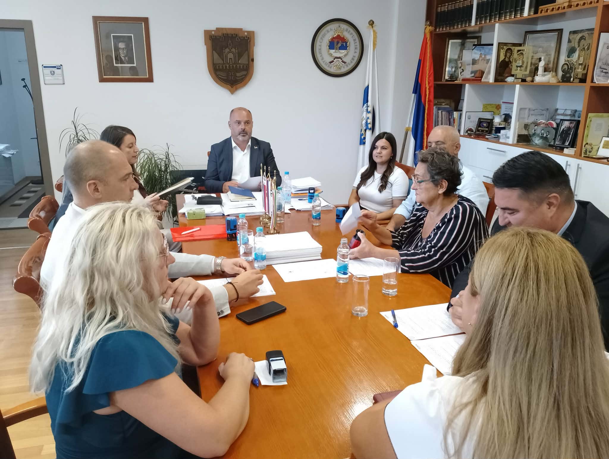 ЗА РЕАЛИЗАЦИЈУ ПРОГРАМА СУФИНАНСИРАЊА ЗАПОШЉАВАЊА У ВИШЕГРАДУ 350 000 КМ ЗА РЕАЛИЗАЦИЈУ ПРОГРАМА СУФИНАНСИРАЊА ЗАПОШЉАВАЊА У ВИШЕГРАДУ 350 000 КМ