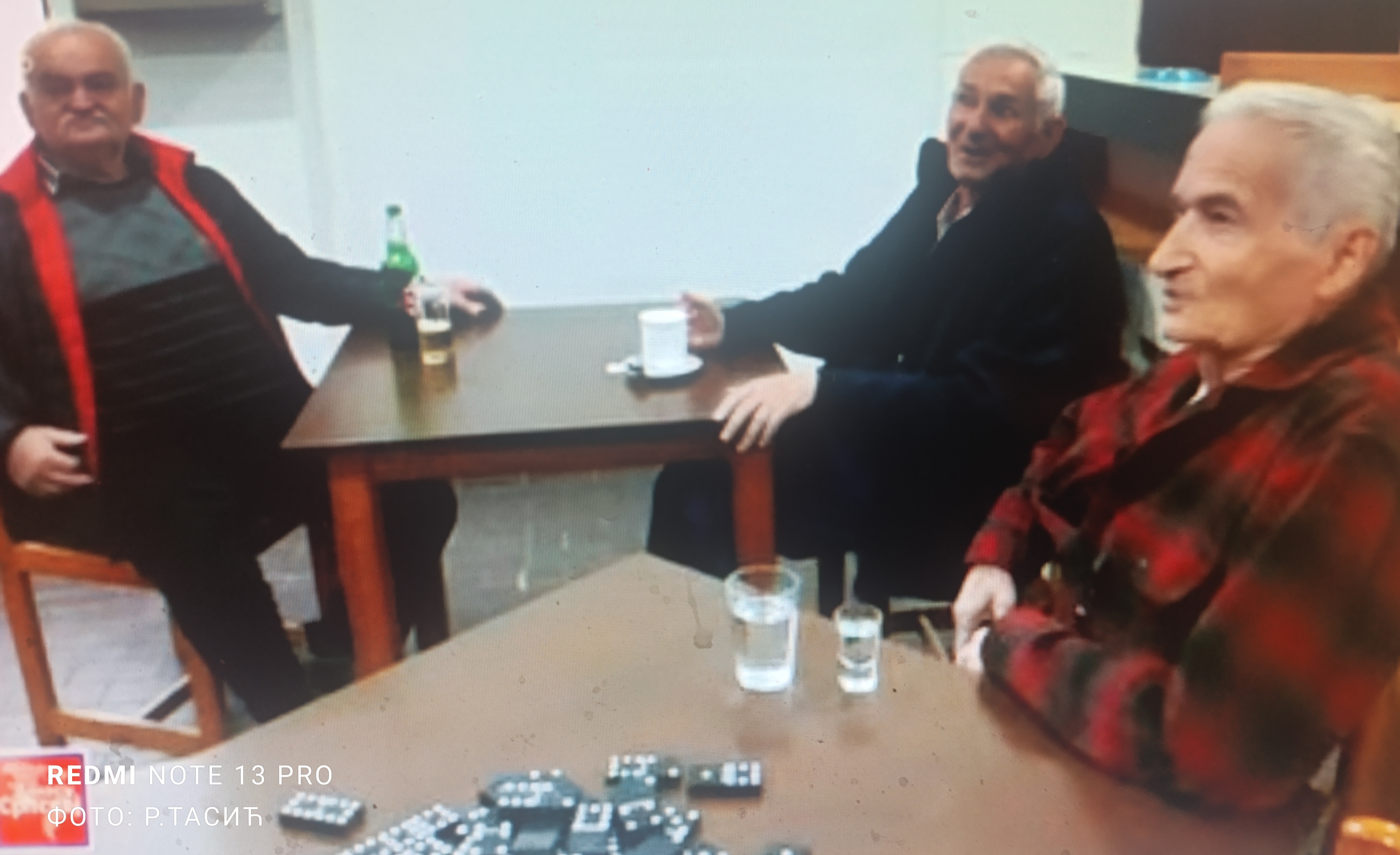 ЧЕГА СЕ ОДРИЧУ ПЕНЗИОНЕРИ У НАЛЕТУ ПОСКУПЉЕЊА