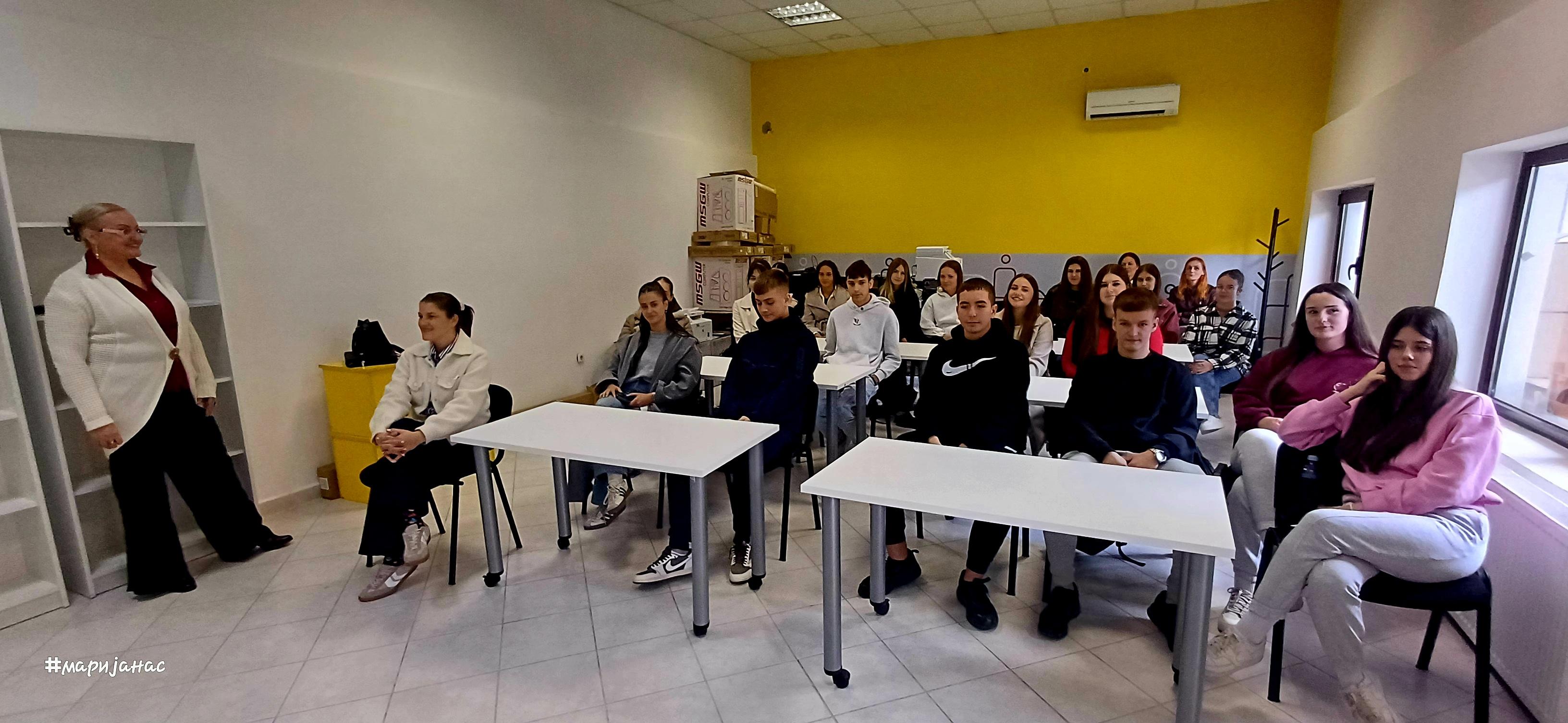 ПОЧЕЛА ИМПЛЕМЕНТАЦИЈА ПРОЈЕКТА „ЗА ЗЕЛЕНИЈИ И ЧИСТИЈИ ВИШЕГРАД“ ПОЧЕЛА ИМПЛЕМЕНТАЦИЈА ПРОЈЕКТА „ЗА ЗЕЛЕНИЈИ И ЧИСТИЈИ ВИШЕГРАД“