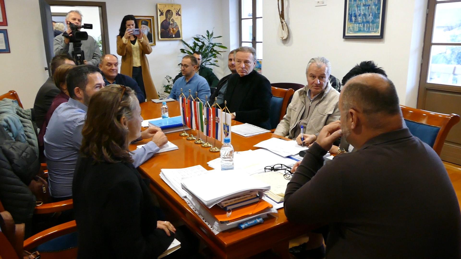 ДЕЛЕГАЦИЈА ВЛАДЕ ЛИХТЕНШТАЈНА И КАРИТАСА ШВИЦАРСКЕ У ПОСЈЕТИ ОПШТИНИ ВИШЕГРАД ДЕЛЕГАЦИЈА ВЛАДЕ ЛИХТЕНШТАЈНА И КАРИТАСА ШВИЦАРСКЕ У ПОСЈЕТИ ОПШТИНИ ВИШЕГРАД
